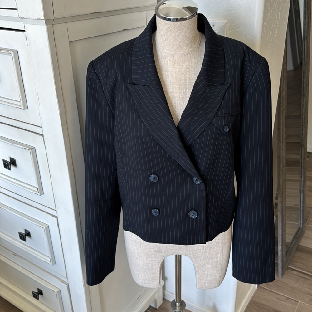 NWT ASTR L pinstripe cropped double breasted blazer ACT18196ST Midnight Blue